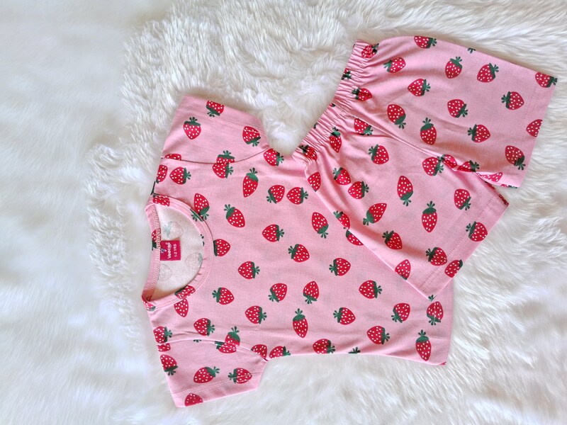Cotton T Shirt with shorts - Pink Strawberry