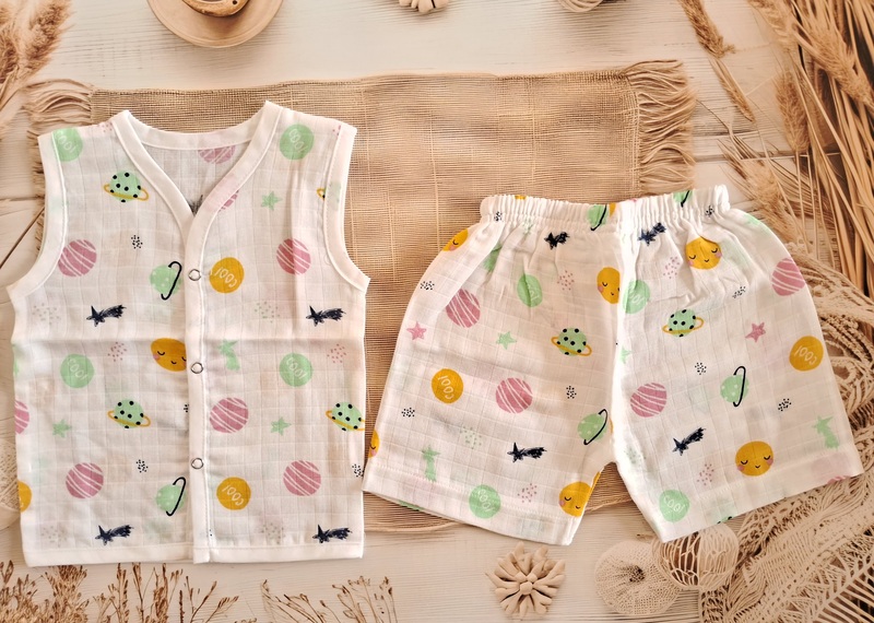 Muslin Jabla Set - Planets Muslin Jabla Set - Planets