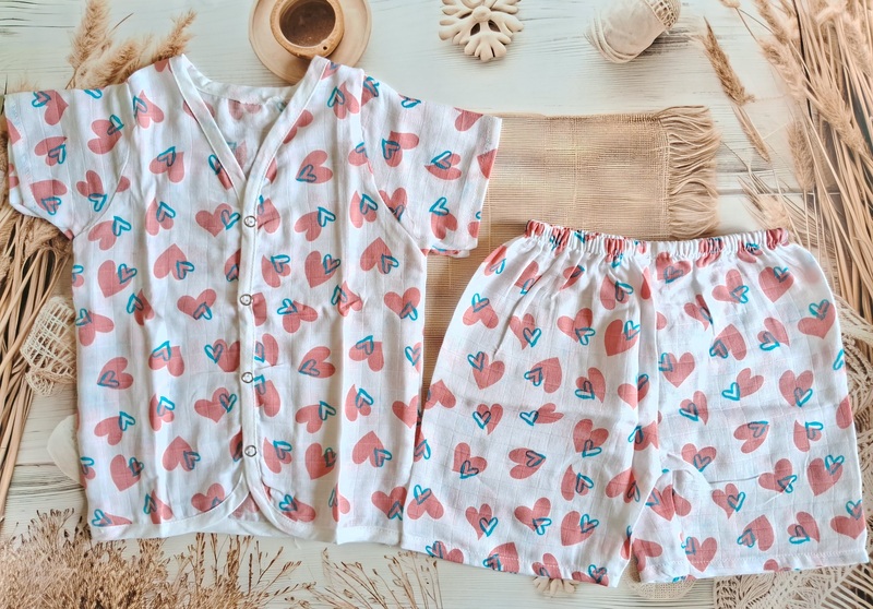 Muslin Jabla Half sleeve Set - Red & blue Hearts Muslin Jabla Half sleeve Set - Red & blue Hearts